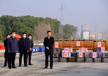 市委常委、副市長肖云走訪慰問丹霞路項目一線工人